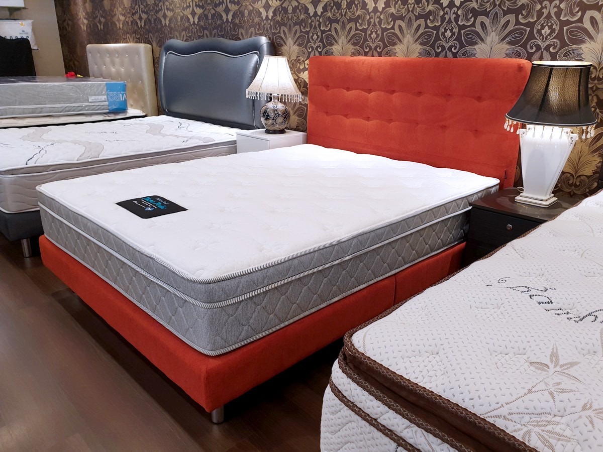 thera pedic gel memory foam mattress